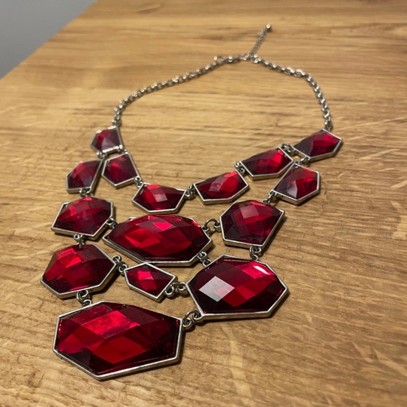 Necklace Fashion Jewelry Red and Silver Geometric Pattern Accessory - Picture 4 of 9